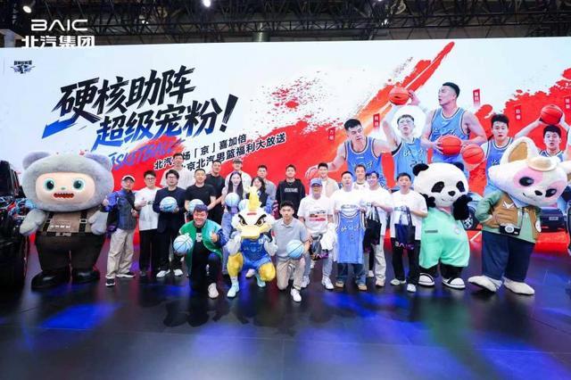 周琦、赵睿、曾凡博：季后赛对广东队或广州队都一样