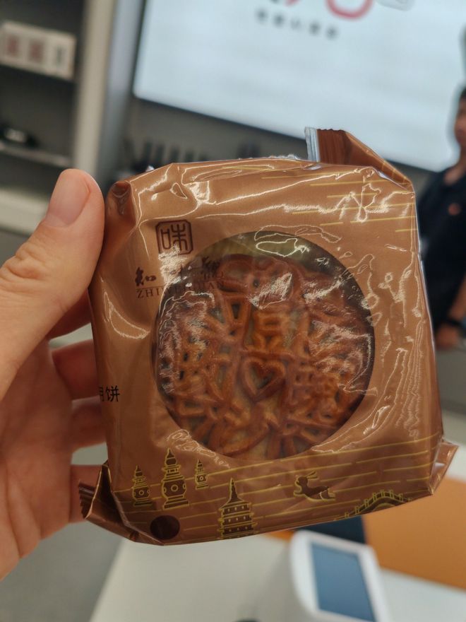 “甲醛白菜”流向仍在追溯，三招教你识别！人民日报：性质恶劣，荒唐至极，眼下最紧迫的任务就是一追到底，及时拦截