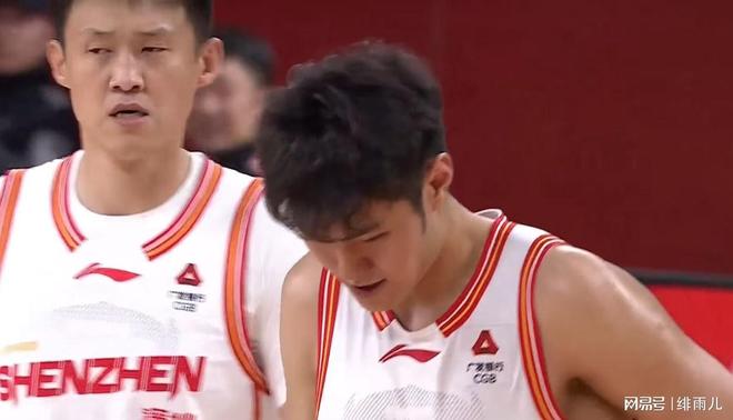 不来了！男篮国手锋线无缘加盟广东队，宏远休赛期首笔谈判破裂？